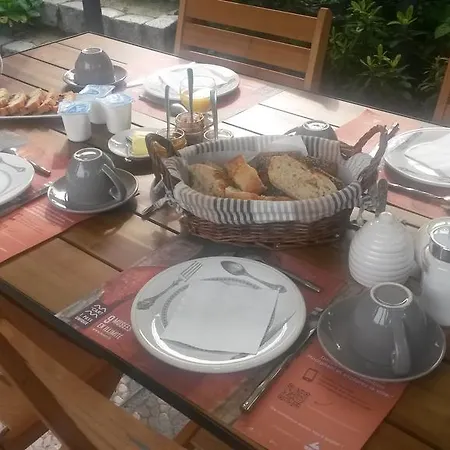 La Maison D'adam Bed and breakfast