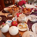 La Maison D'adam Frühstückspension
