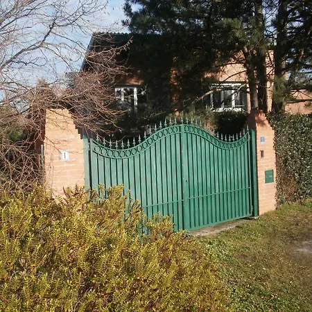 La Maison D'adam Frühstückspension