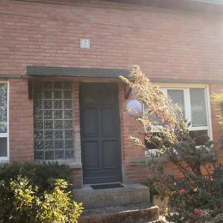 La Maison D'adam Bed and Breakfast