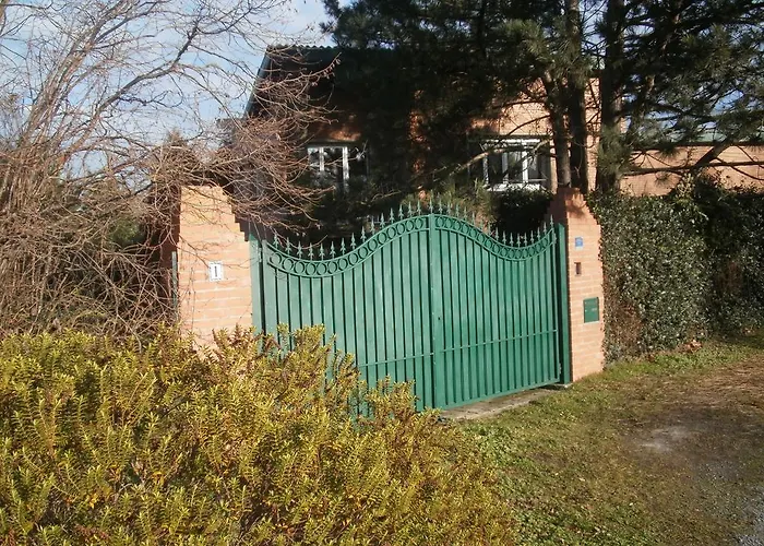 La Maison D'adam Couette-café